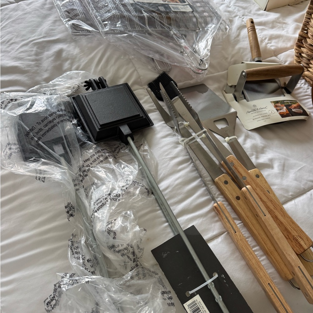 Hearth and hand outdoor grilling set lot - hand pie, grill basket, grill tools